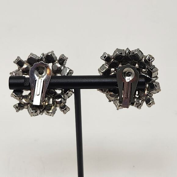 Clear Crystal Cluster Prong Set Clip On Earrings Vintage Costume Jewelry Round - Picture 6 of 8